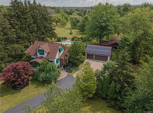 6565 Heltz Rd, Lake View, NY 14085