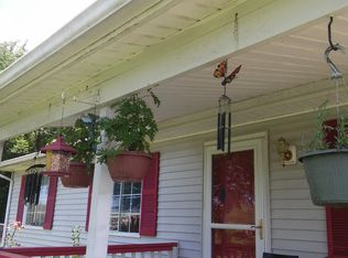 1012 Rock Springs Rd, Bethpage, TN 37022