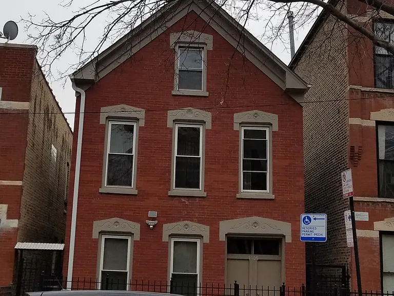 1108 N Hermitage Ave — Photo 1