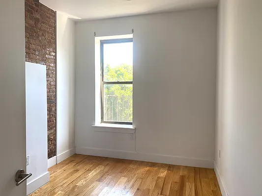 Rented by Compass | media 4