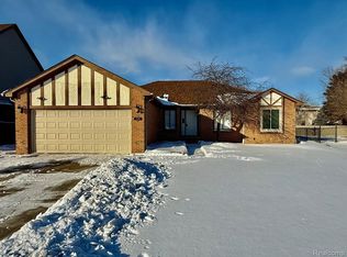 31245 Partridge Ln, Chesterfield, MI 48047