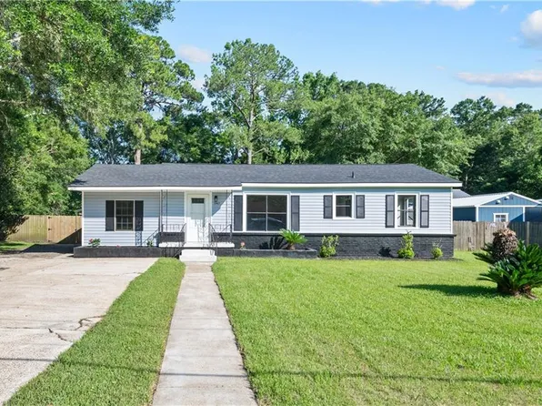 2467 Robin Hood Dr, Mobile, AL 36605