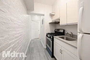 Rented by Mdrn Residential