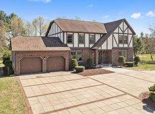 9 Deborah Ln, Westfield, MA 01085