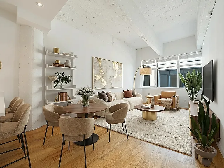 55 Hope St #319 — Photo 1