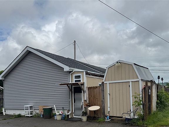 entrance to basement and shed