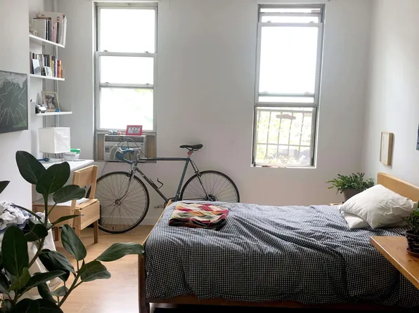 9 Richardson Street image 1 of 6