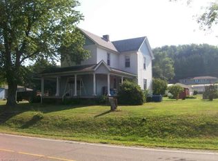 204 N Church St, Sherrodsville, OH 44675