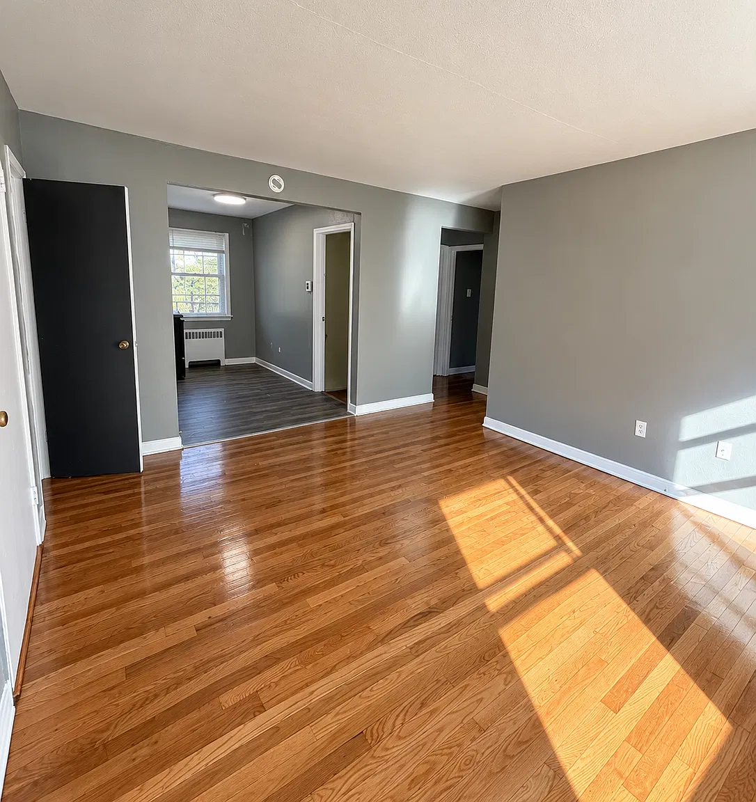 2 Bedroom Apartment — Photo 2