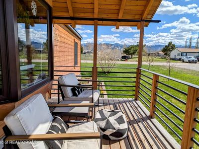 98 Big Bear Ln, Victor, ID, 83455