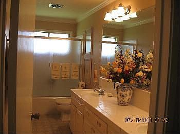 5th image of 8010 N Heather Dr