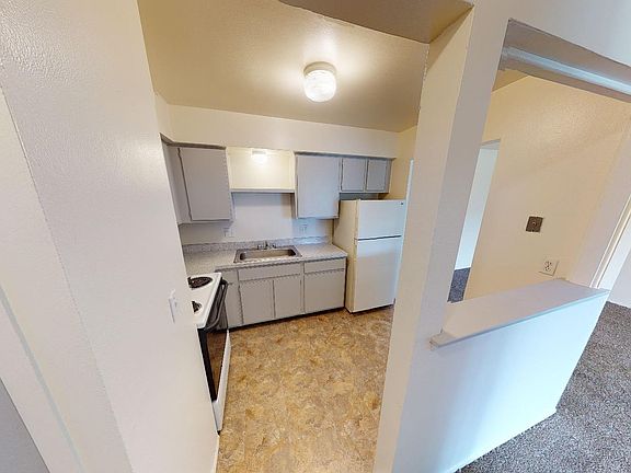 2nd image of 27939 Independence St APT 202