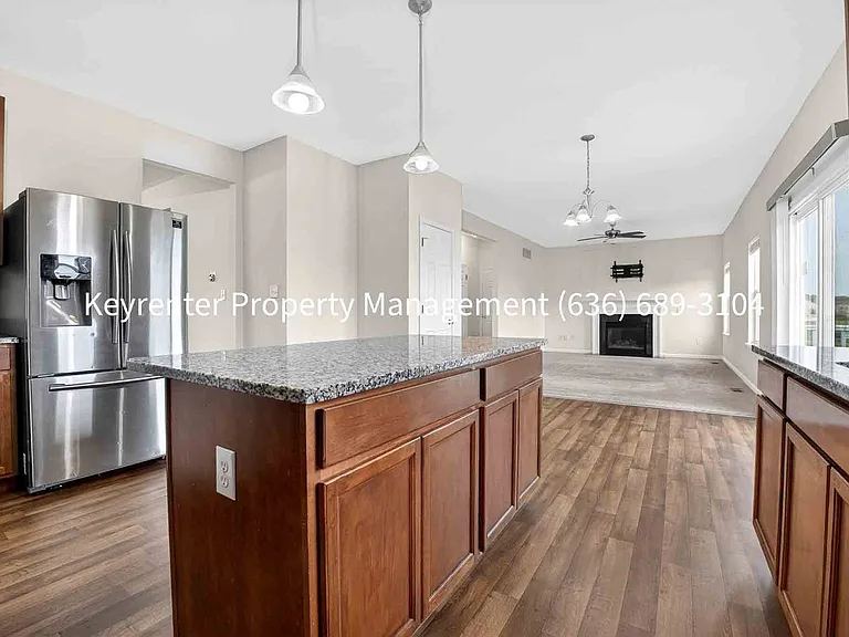 229 Charlestowne Place Dr — Photo 6