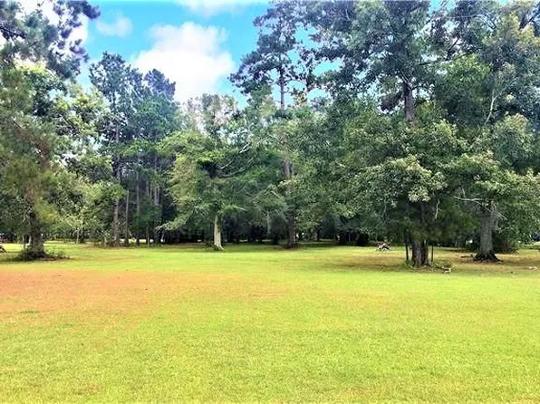 Coles Creek Blvd, Hammond, LA 70403