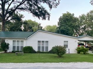 304 Rec Area Rd, Marissa, IL 62257