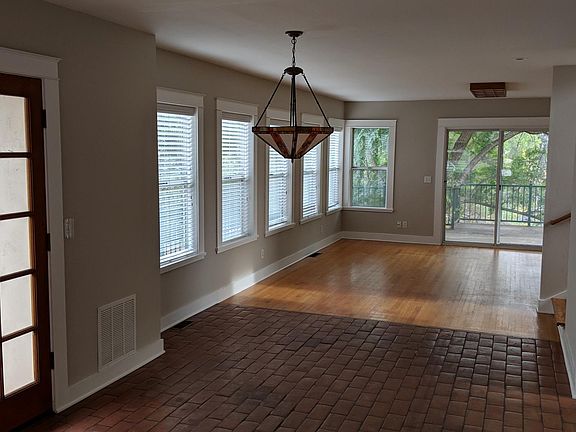 4th image of 2038 Fort Stockton Dr