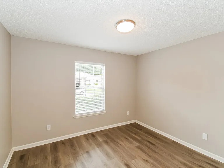 1266 Summit Oaks Dr E — Photo 17