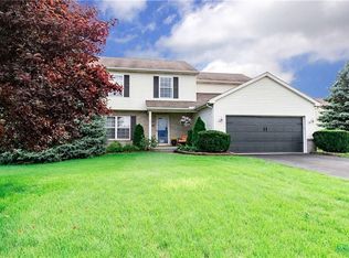 37 Fountain Dr, Holland, OH 43528