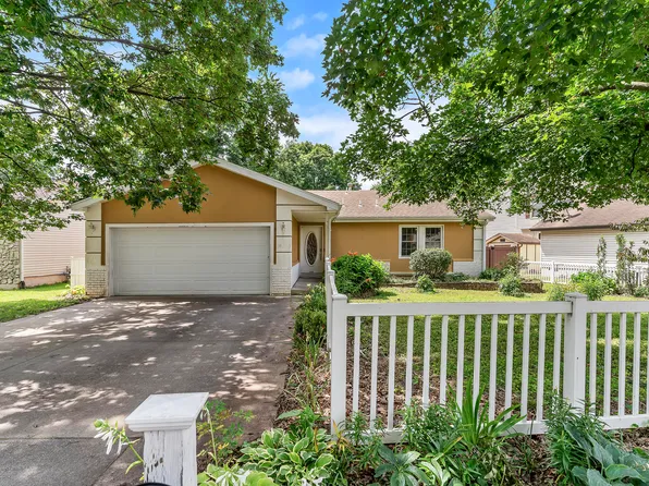 1710 W Whiteside Street, Springfield, MO 65807