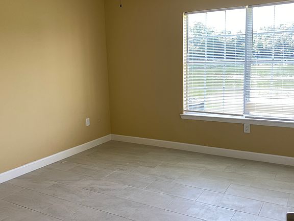 5th image of 1225 Bermuda Lakes Ln Unit 107