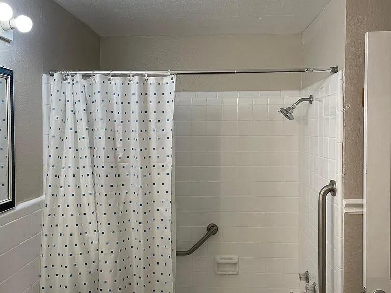809 Beecher St — Photo 12