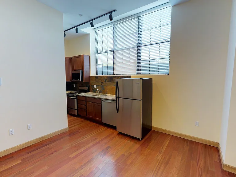 47 Pleasant St #203 — Photo 4