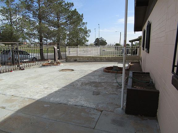 4th image of 3010 McKinley Ave