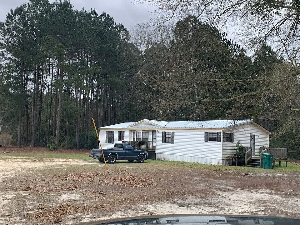 552 Harbor Dr