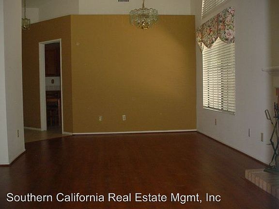 4th image of 29341 Marilyn Dr