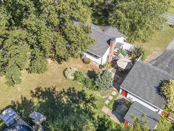 4th image of 16 Dayton Rd