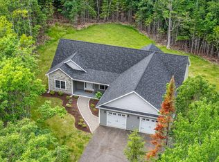 18 Crestwood Drive, Orrington, ME 04474