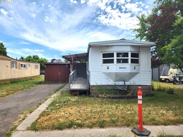 1601 Carolyn Ter Space 2, Elgin, OR 97827