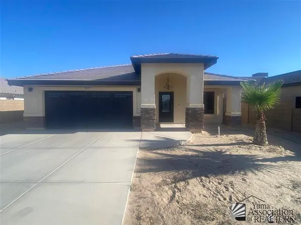 2404 E Uribe St, San Luis, AZ 85336