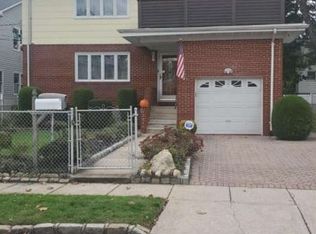 55 Juniper Rd, Port Washington, NY 11050