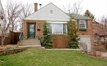 1st image of 214 Grant Ave