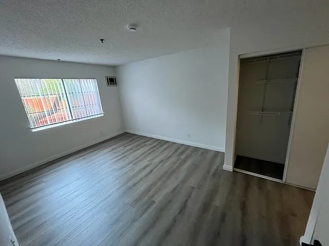 1621 Venice Blvd — Photo 6