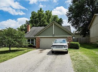 9707 W 49th St, Merriam, KS 66203