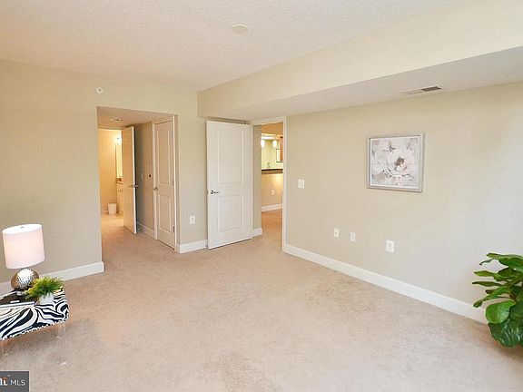 5th image of 11800 Sunset Hills Rd Unit 107
