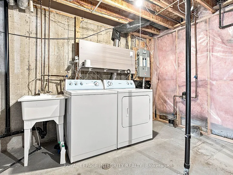 6 Crystal Park Cres — Photo 26