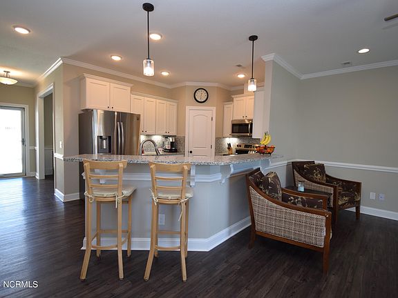 3rd image of 3509 Holman Way
