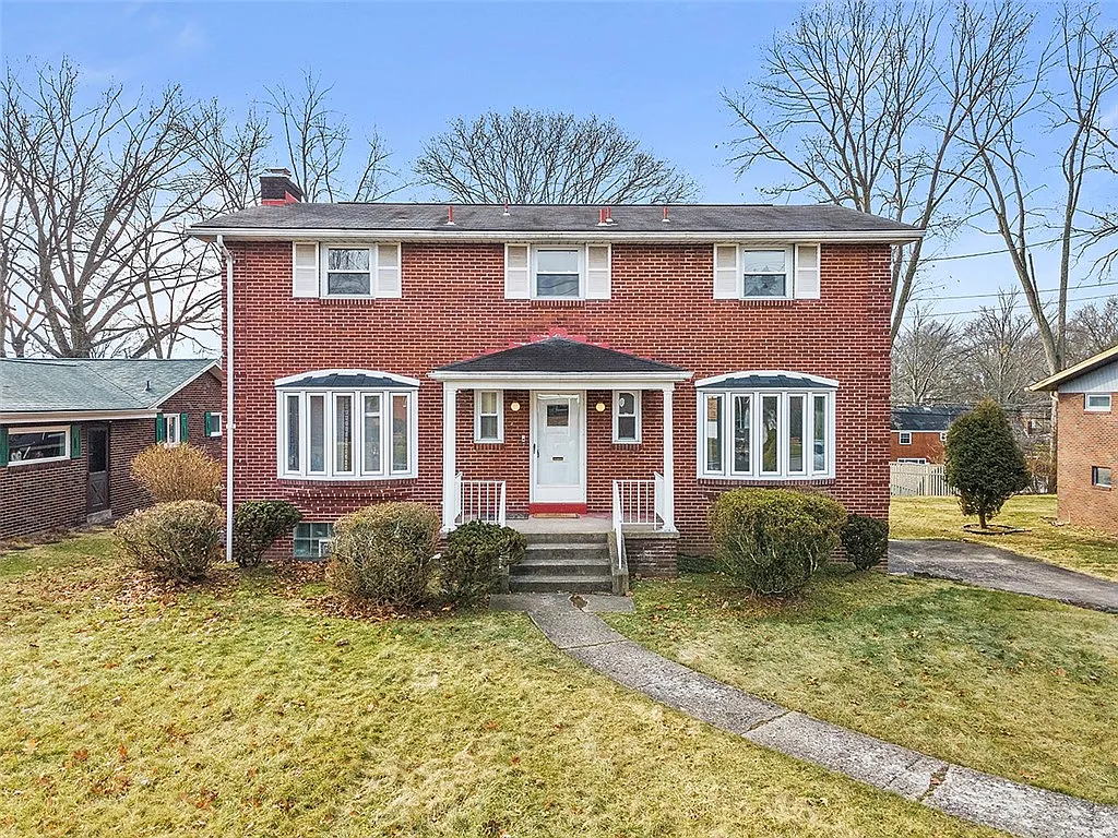 137 Woodgate Rd photo 1