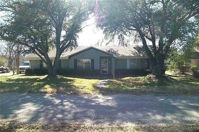 2nd image of 126 Spears Ln
