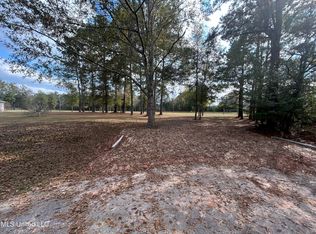 119 Oak Allee Dr, Picayune, MS 39466