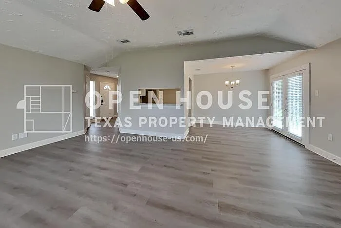 7334 Skybright Ln — Photo 18