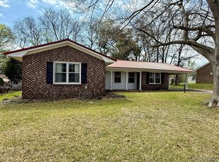 512 Columbus Dr, Selma, AL 36701