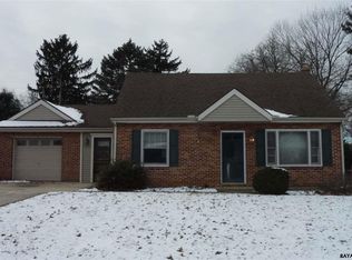 208 Greystone Rd, York, PA 17402