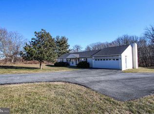 19 Stage Rd, Newark, DE 19711