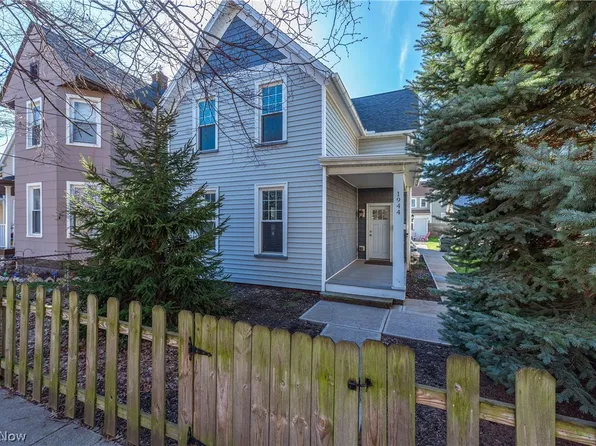1944 W 58th St, Cleveland, OH 44102