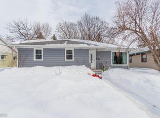 208 15th St S, Moorhead, MN 56560