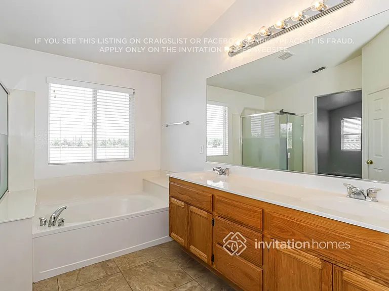 5542 Ravine Ct — Photo 11